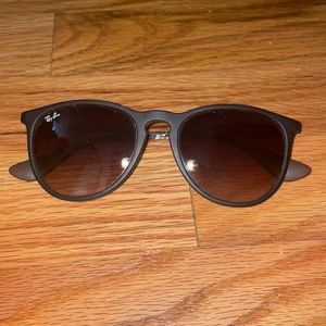 Ray-Ban tortoise shell sunglasses